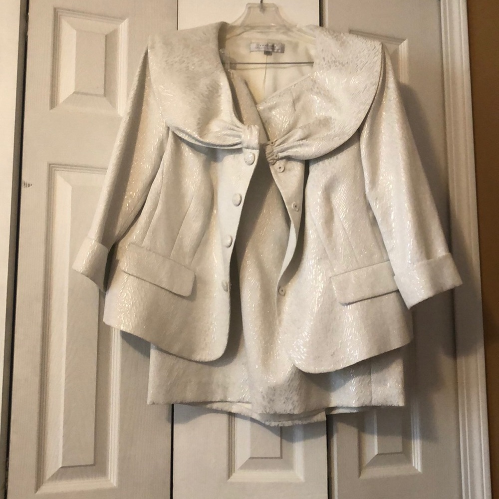 Women’s Suit